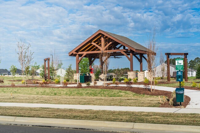 Building Photo - 370 Freestall Dr