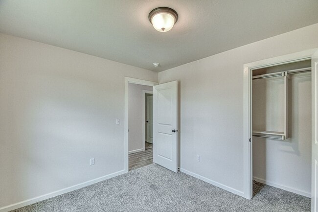 Building Photo - Brand New Construction in Varenna Landing!