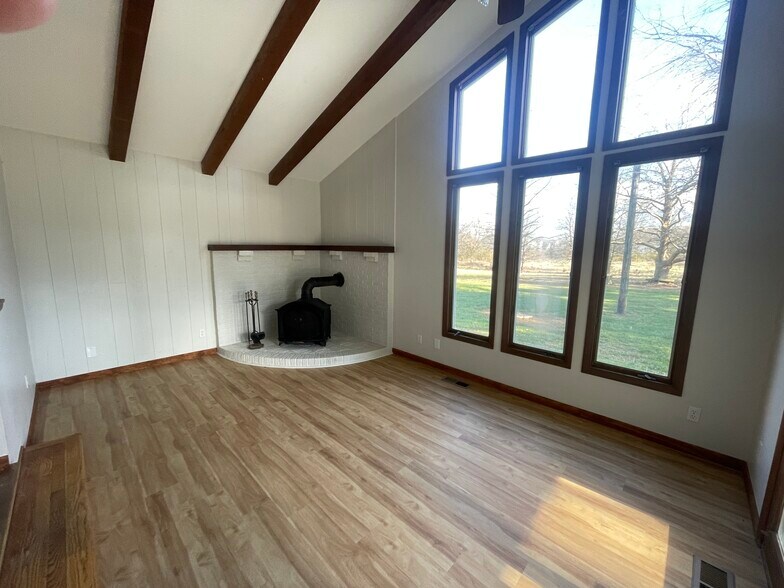 Building Photo - 12220 Jerome Road