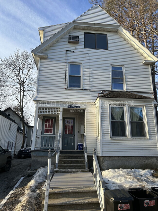 Primary Photo - 38 Oak St
