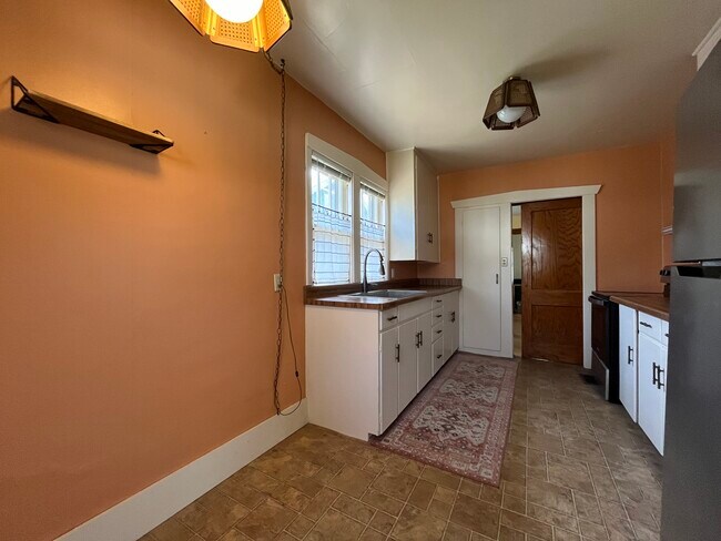 Kitchen - 29 Richards Pl