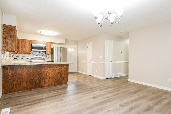 Building Photo - 2985 W 5750 S