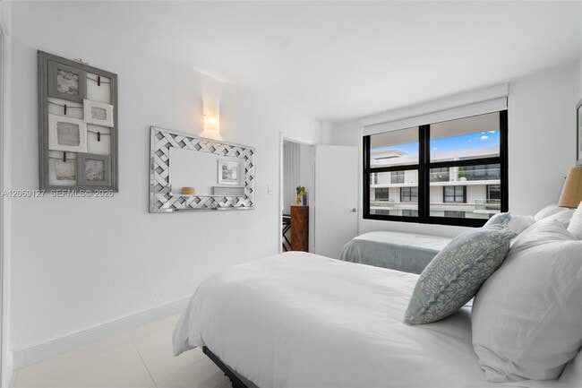 Building Photo - 9801 Collins Ave