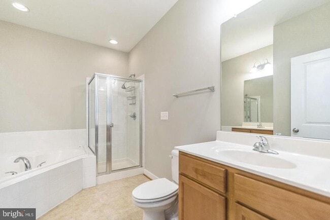 Building Photo - 107 Magnes Pl