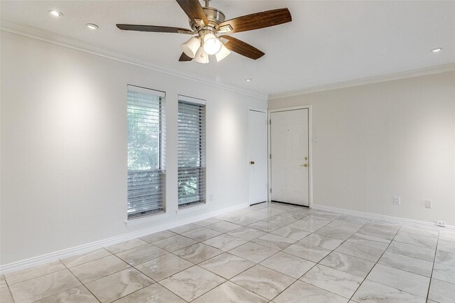 Building Photo - 5086 Matilda St