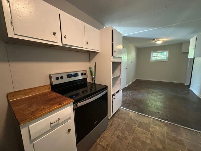 Building Photo - 3 bedrooms - West Augusta Rental – (30909)...