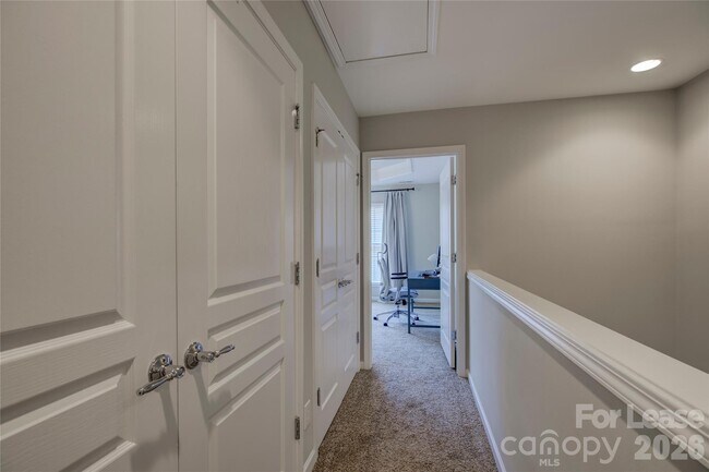 Building Photo - 629 6th Baxter Crossing