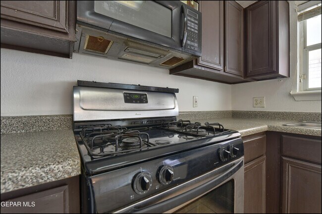 Building Photo - 7958 Starry Night Dr