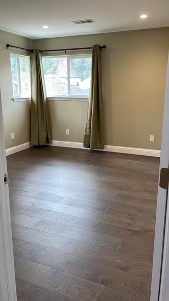 bedroom - 2231 Whitman Way