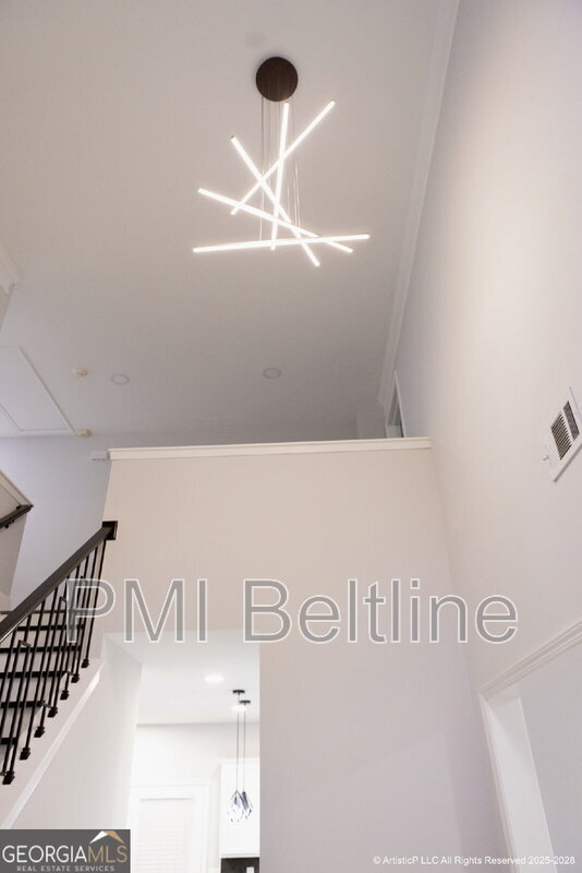 Building Photo - 4644 Creekside Cove