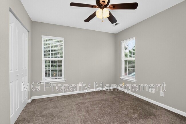 Building Photo - 16223 Circlegreen Dr