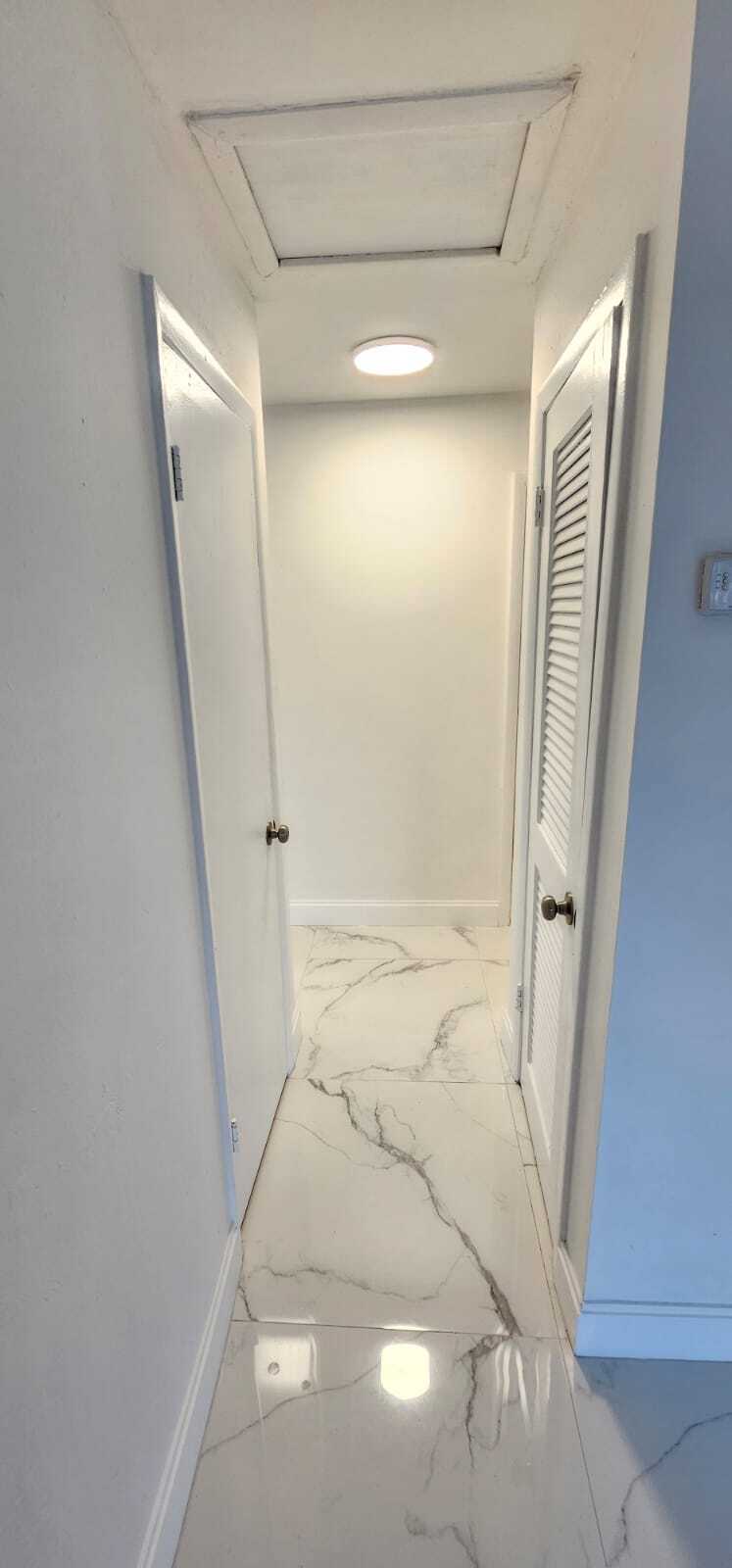 Building Photo - 133 SE 2nd Ave