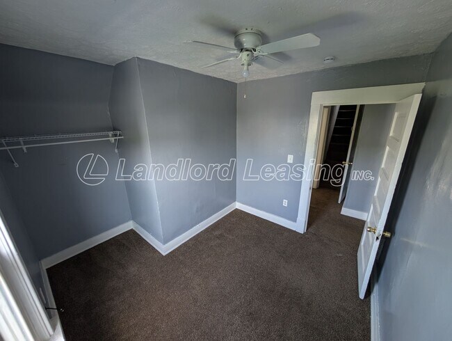 Building Photo - Spacious 4-Bedroom Colonial Near Lake Erie