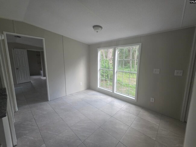 Building Photo - 1527 Middlepen Rd SE
