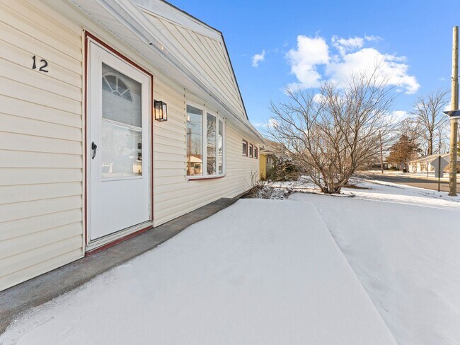 Building Photo - Charming 3-Bedroom Home with Full Basement & Backyard in Lumberton Township