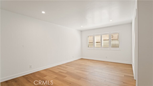 Building Photo - 304 Larkspur Ave