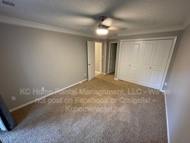 Building Photo - 12013 W 58th Pl