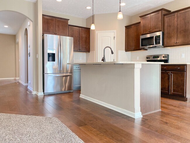 Building Photo - Beautiful & Nearly new SW Chalco area 4 be...