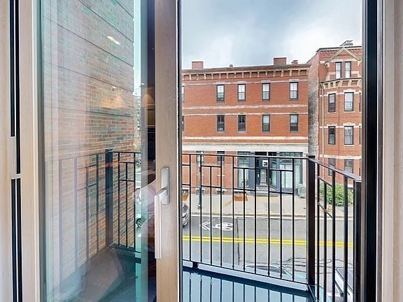 Building Photo - lnblok