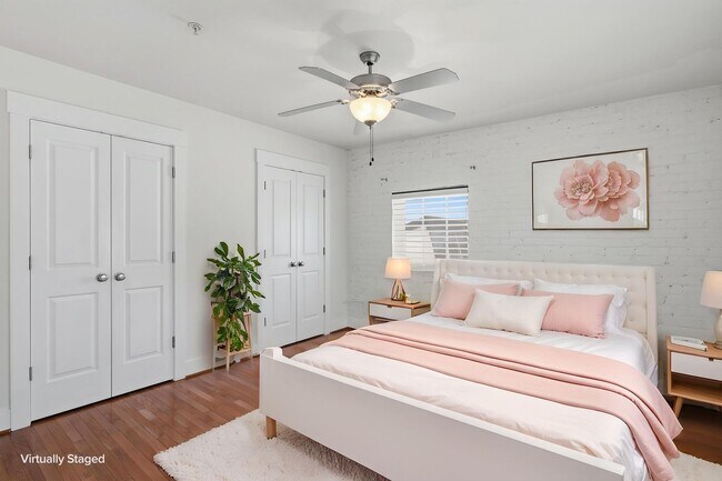 Building Photo - Cool 1 bedroom condo in the heart of the Fan District
