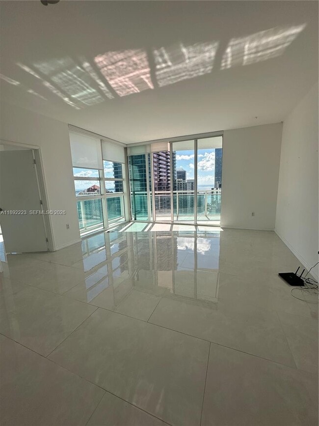 Building Photo - 951 Brickell Ave