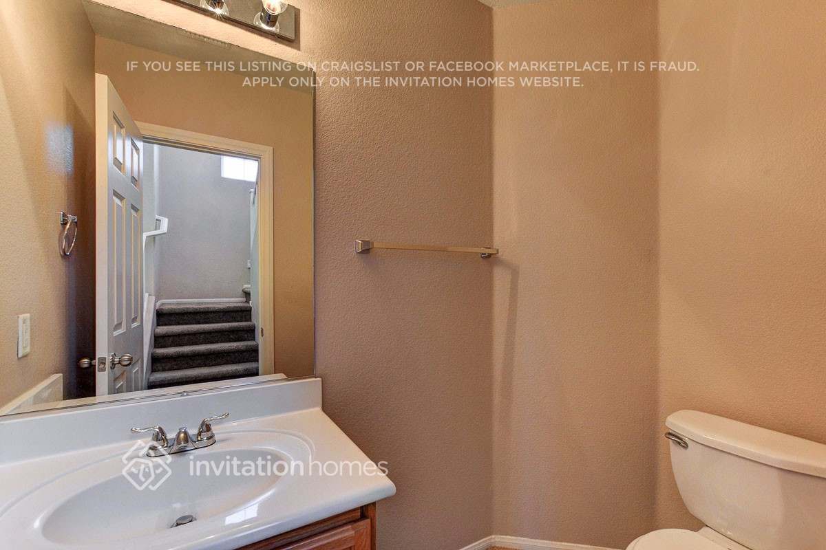 Building Photo - 10471 Anacostia St