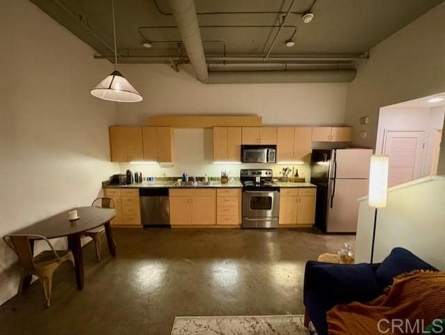 Building Photo - 1501 Front St