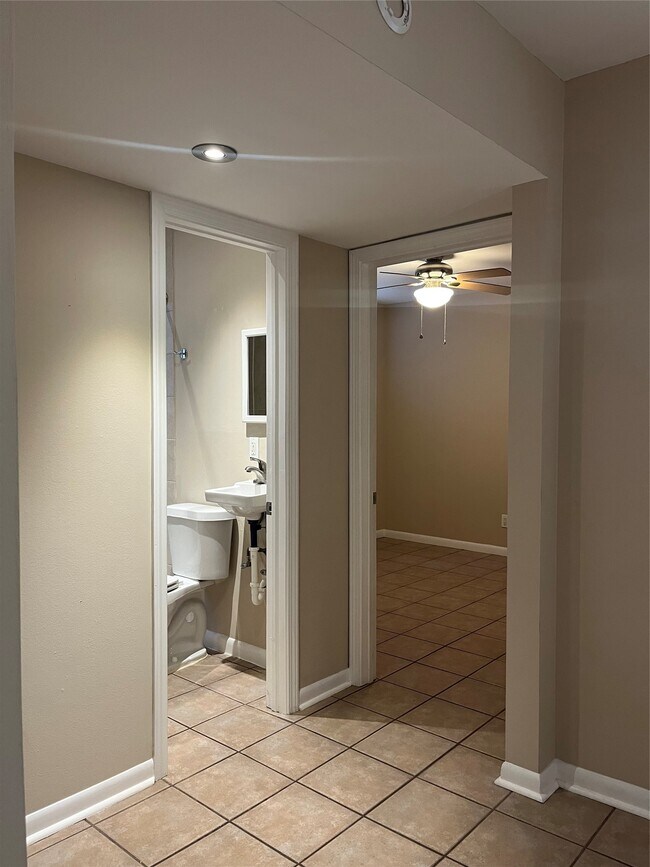 Building Photo - 4010 Feagan St