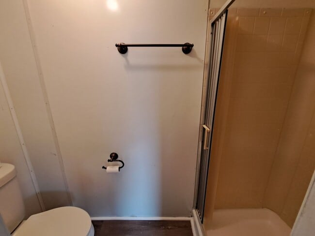 Building Photo - Remodeled 2BR/2BA mobile home off Pine For...