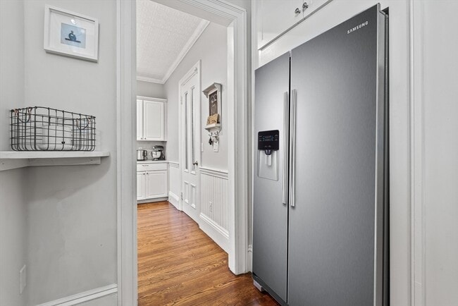 Building Photo - 65 Church St