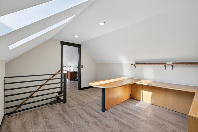 Building Photo - 15801 Andrie St NW