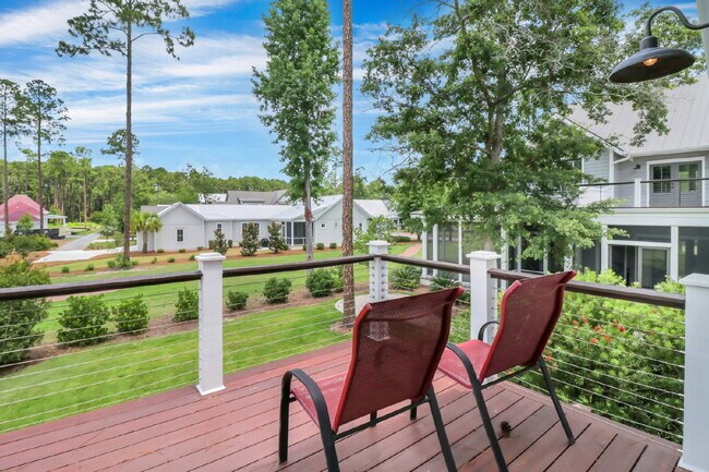 Building Photo - Spacious & Furnished Garage Apartment in Palmetto Bluff!