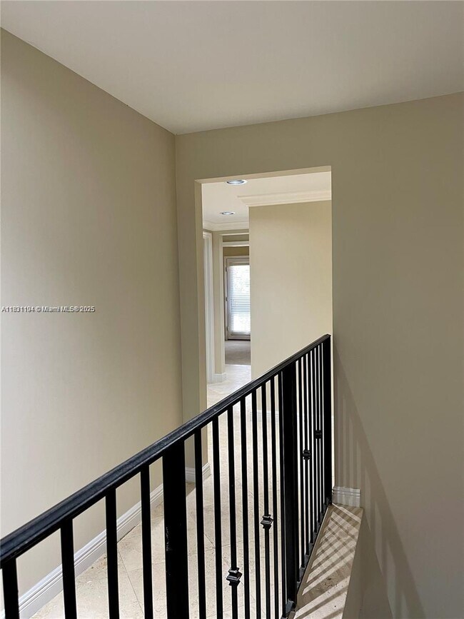Building Photo - 6204 Paradise Point Dr