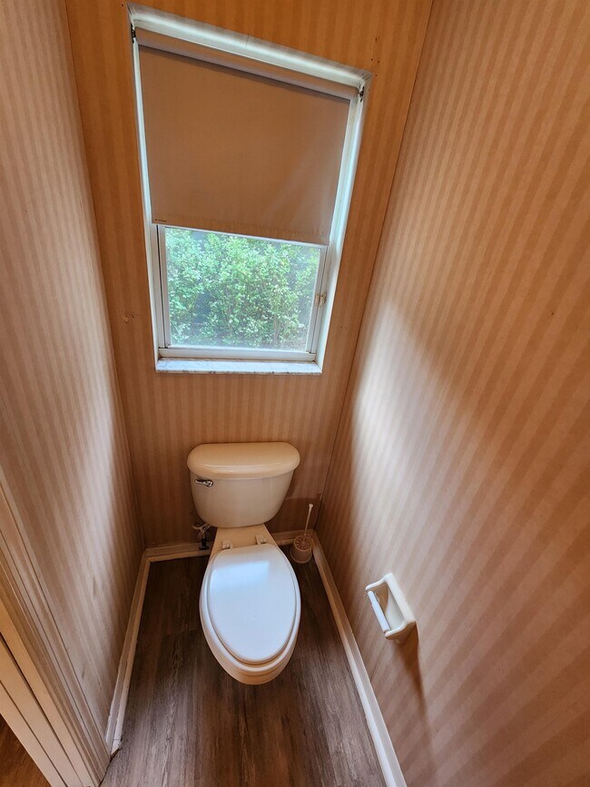 Building Photo - 205 Summer Sails Dr
