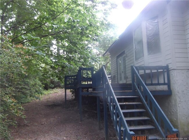 Building Photo - 495 Stiles Pl