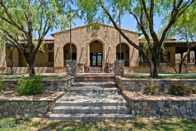 Building Photo - 9995 E Ridgerunner Pl