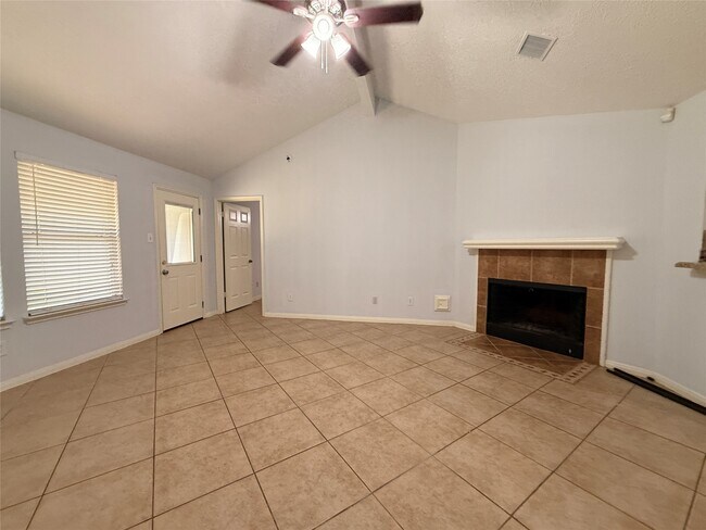 Building Photo - 9019 Autumnsong Dr