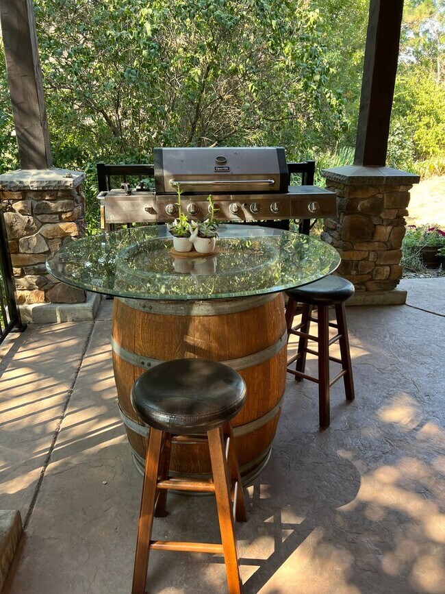 Building Photo - Custom Built Home on the Clearwater River - 20 minutes from Lewiston, ID