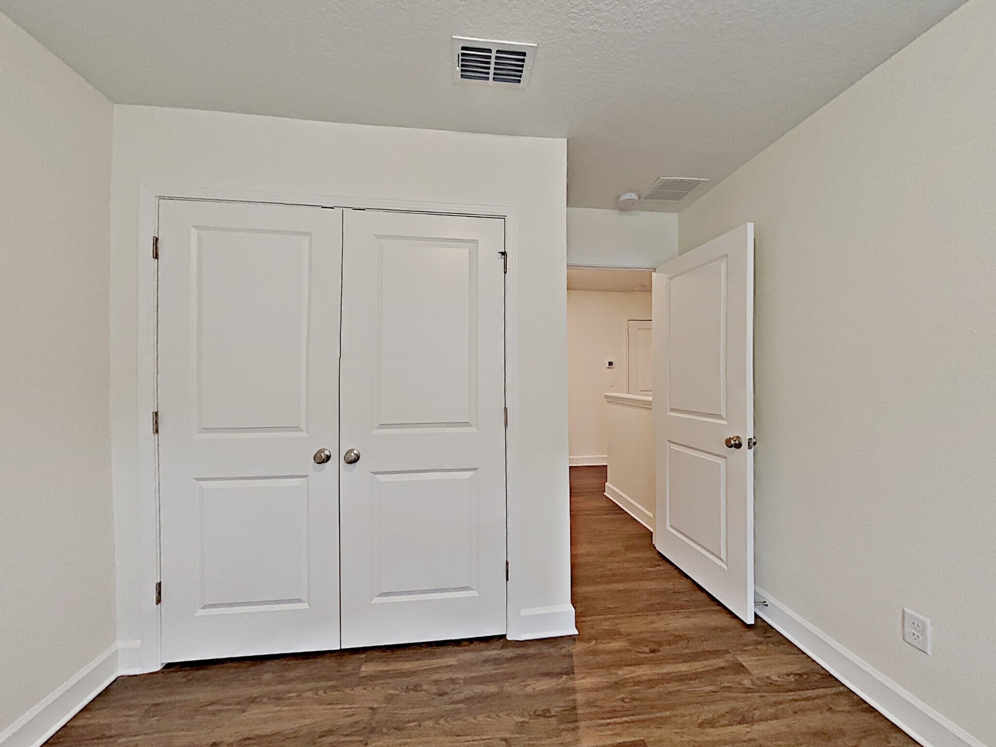 Building Photo - 8619 Highfield Ave