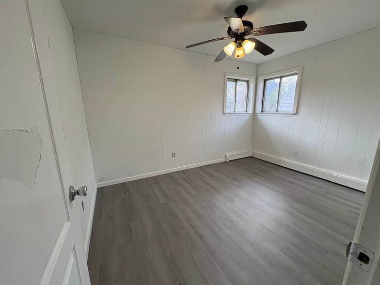 Building Photo - 14 Classon Ave