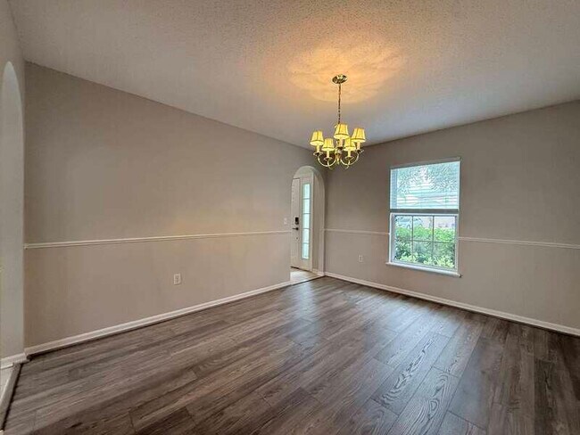 Building Photo - 13046 Waterbourne Dr