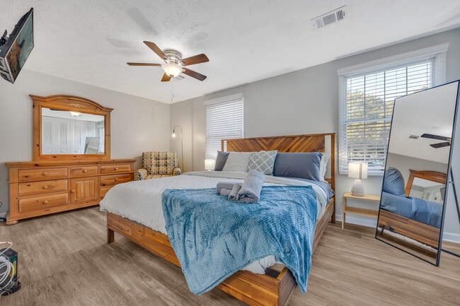 Building Photo - 8802 Long Beach Cir