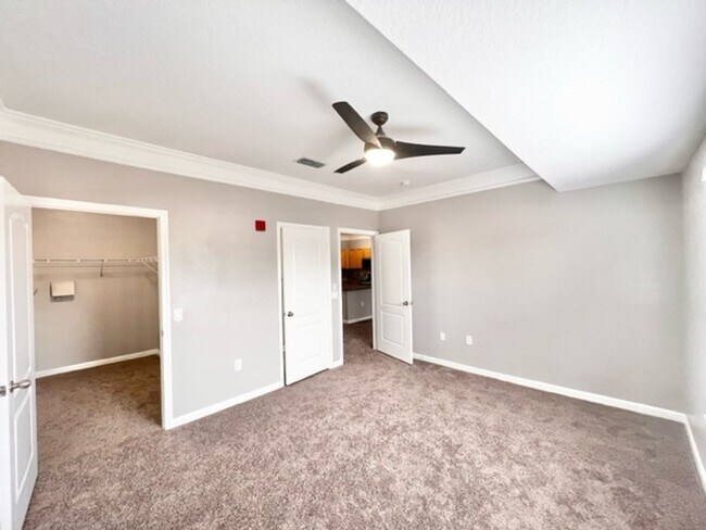 Building Photo - Orlando - 3 Bedroom, 2 Bathroom - $1,845.00