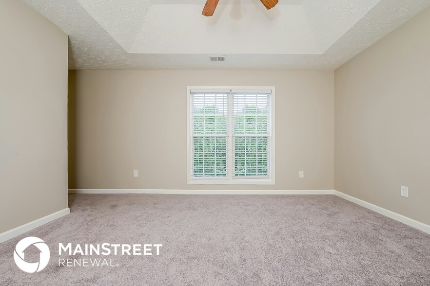 Building Photo - 4023 Riverside Pkwy