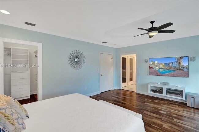 Building Photo - 3942 NE 171 St