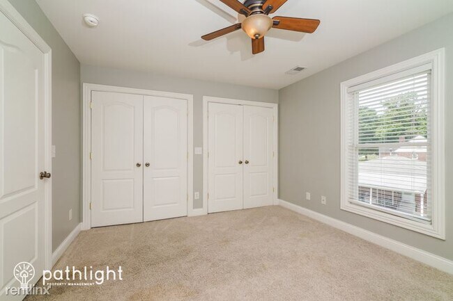 Building Photo - 4 br, 3.5 bath House - 6421 Shirley Ave UNIT