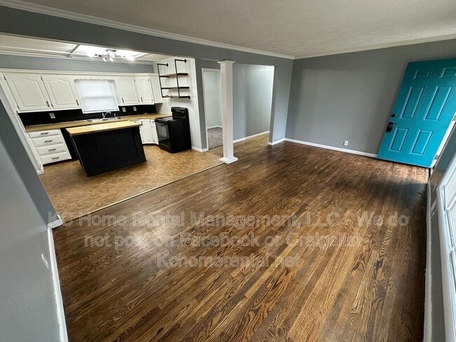 Building Photo - 5016 Norwood Ave