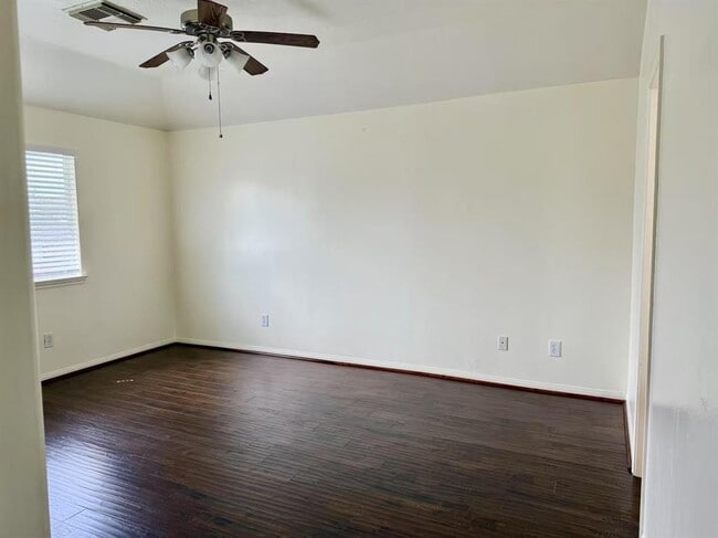 Building Photo - 3114 Holly Ranch Dr