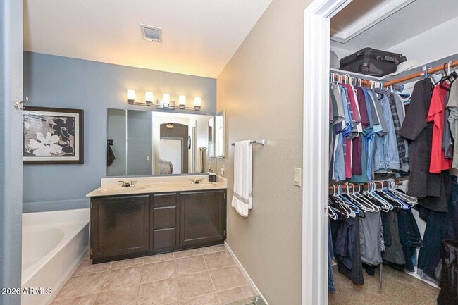 Building Photo - 20341 N 105th Ave