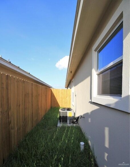 Building Photo - 506 Teague Ave